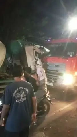 laka daerah domas gresik....