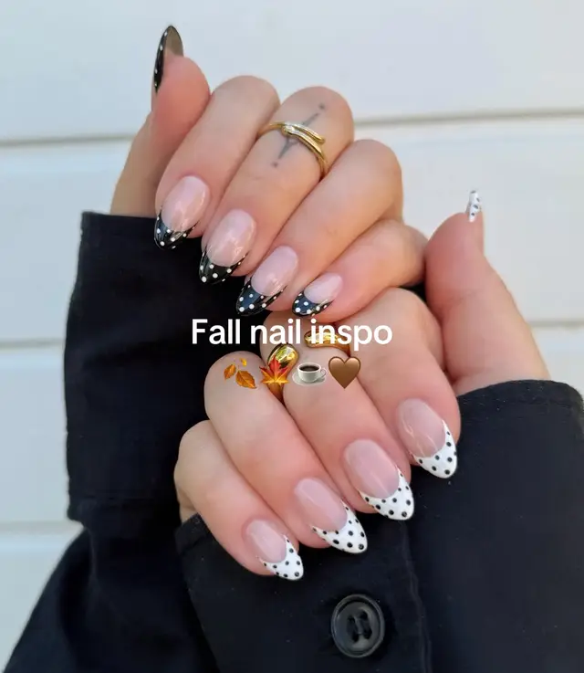 Help me pick my fall nail design 😍🍂🍁☕️🤎