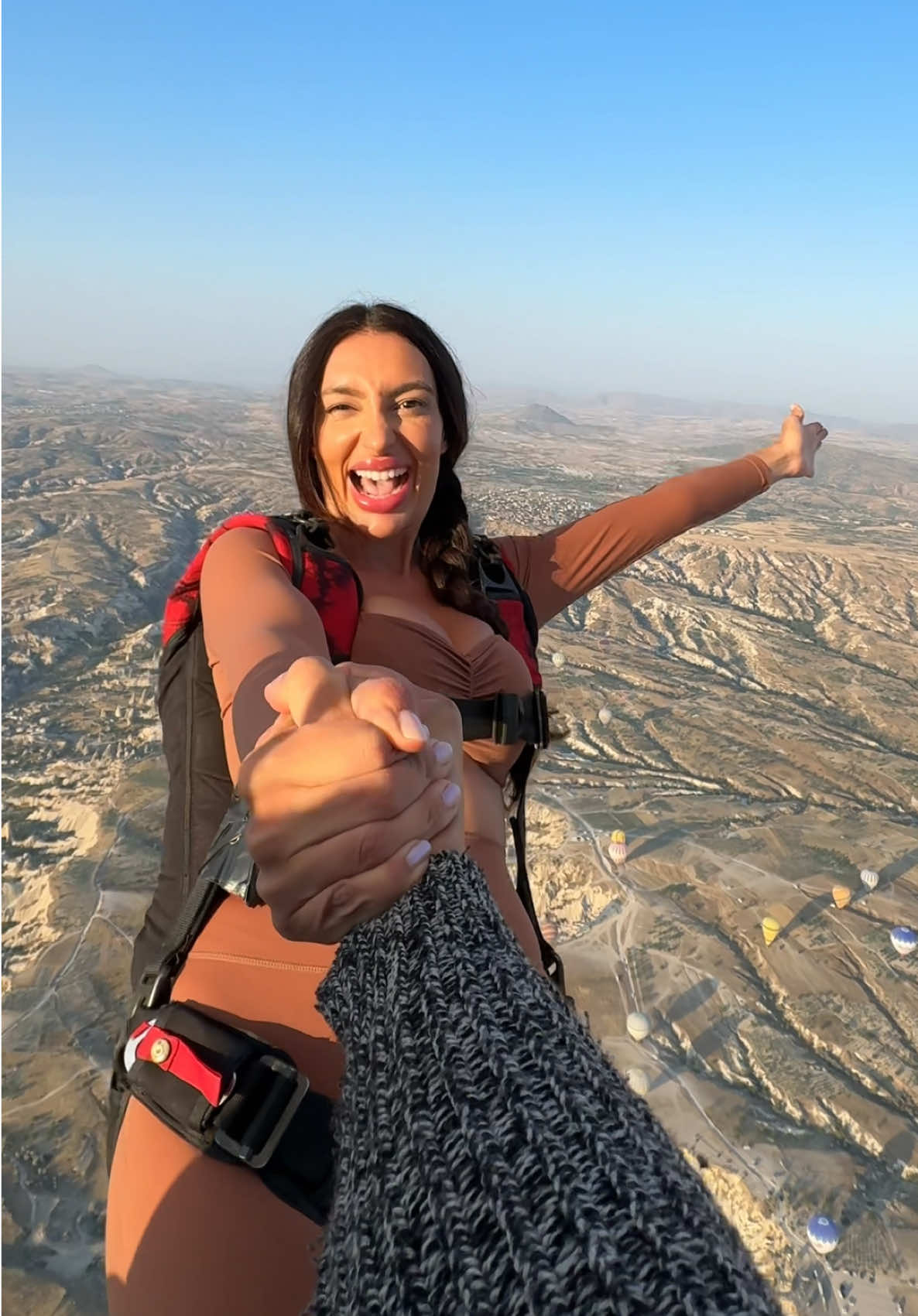 Have you ever imagined skydiving from a balloon in Cappadocia? Coming soon… 🎈❤️💫  #epic #bucketlist #fyp #basejump #balloon 