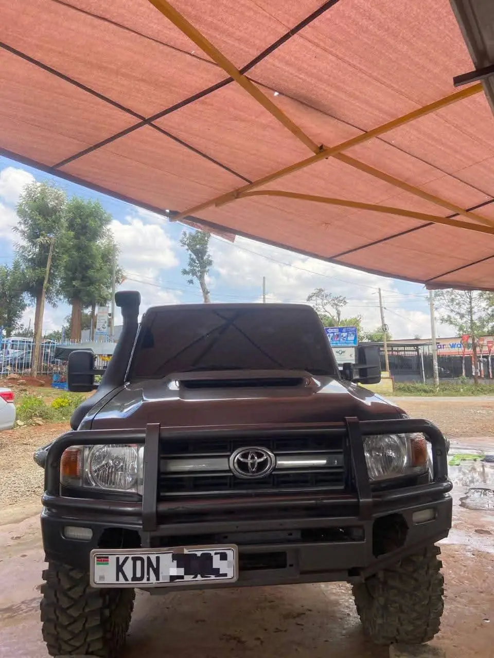 2017 LXV8 79 Series BEAST ALERT... Turbo-Charged Along With Timer New Offroad Maxxis Tyres Iron Man Suspension (Kwa Wale Wanajua) Cruise Control In-Built Idling Mode Exquisite Entertainment Setup Special Number Plate ARB Kitted Mileage 65K Unmatched Off-Road Experience Asking Price Ksh 7.5M 💵 Viewing in Mombasa Contact 0718264092 #landcruiserownersclub #landcruiserlifestyle #landcruiser #landcruiser79 #luxurycars 