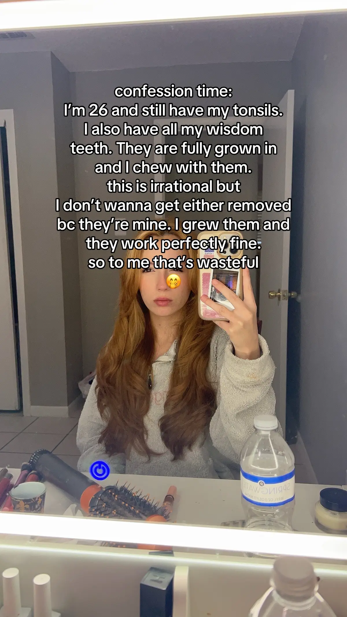 and before you ask… yes they’re huge teeth…. Like the size of 2 and half regular molers maybe bigger. No me teeth haven’t shifted. Also I’ve never had strep throat. Ok thanks for letting me get that off my chest🤭🫶 #kittyg0ff#teeth#wisdomteeth 