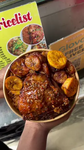 Our jollof rice and chicken with a side of plantain 😍 We remain the best at making tasty jollof rice with the best chicken 🍱 How to order? ☎️:08078240409 🚴‍♀️: Glovo and Chowdeck  we are located at 4 bayo adesina street, magodo phase 1, Lagos. Nigeria #creatorsearchinsight #foodvendorsinlagos #mainlandrestaurants #jollofrice #firewoodjollofrice 