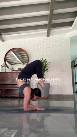#yoga #yogatok #asana #yogasana #peace #paz #wellness 