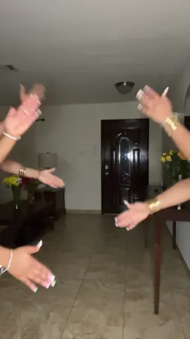 @Angelica Celestino Rodriguez @norelcy #fyp #forupage #mygirls #nightout #prettiest 