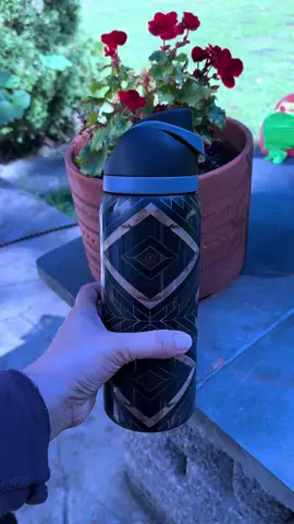 FlipSip Chevron 32oz Western Tumbler #TikTokShopCreatorPicks #tiktokshopfinds #tiktokshopcoupons #kitchengadgets #tumbler 