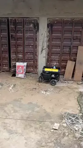 shop available upstairs at kingpet plaza niger street main mkt Onitsha 300/240k DM 09073858636