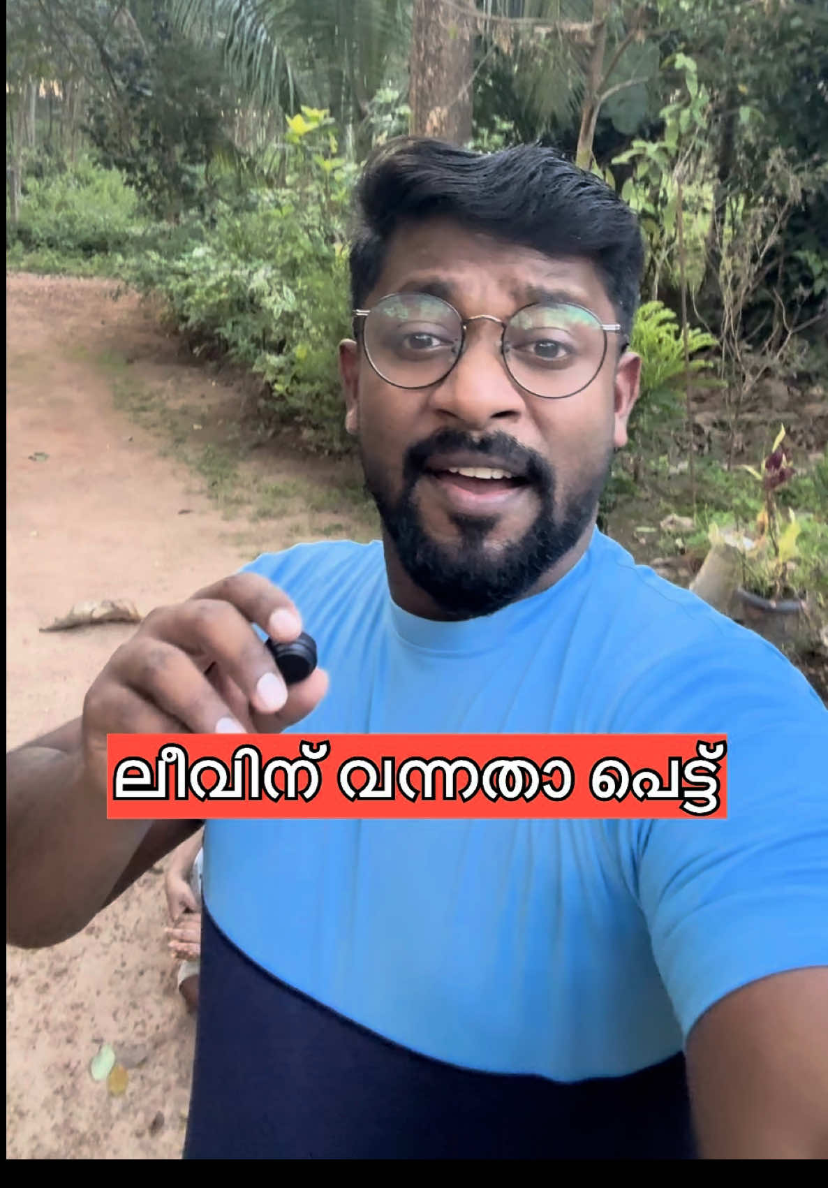 അൽ ഹൗസ് ഡ്രൈവറുടെ വൽ ദിവസം 🚗 ലീവിന് നാട്ടിൽ എത്തിയപ്പോൾ പെട്ട്  #reels #trending #viral #viralvideo #foryou #foryoupage #emotional #alhousedriver #tiktok #travel #Vlog #foryoupage❤️❤️ #viraltiktok #airport ##tour #doha #qatar #qatarmallumusers #qatarmalayalees 