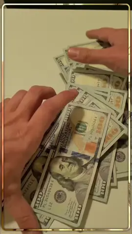 Counting 10k dollar #dollar #countingdollar #money #unitedkingdom #unitedstates 