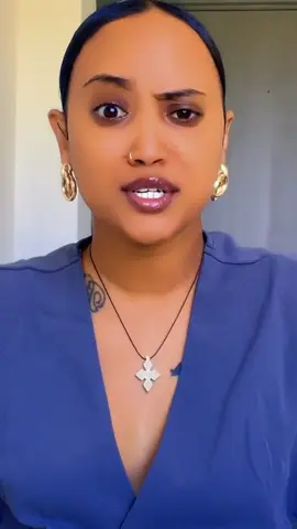 ብቻዉን ጠራዉት በላይ በላይ ብዬ✊🏽 @emi_habeshawit2#አማራዬ💚💛❤አማራዬ💚💛❤#foryoupage❤️❤️#viral#foryou#fyp 