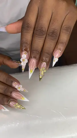 Prom bookings are open!!!  Limited slots available!! #tiktokbotswana🇧🇼tiktoksouthafrica🇿🇦 #foryoupage #luusnailbar #nailtok #viralvideos 