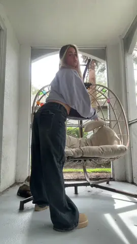 these baggy jeans r sooo cute #jeans 