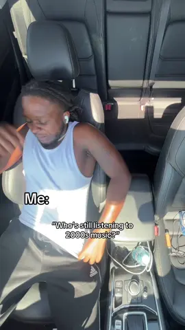 This on my old MP3 😤🔥#christinaaguilera #2000smusic #throwback #throwbacksongs #2000s 