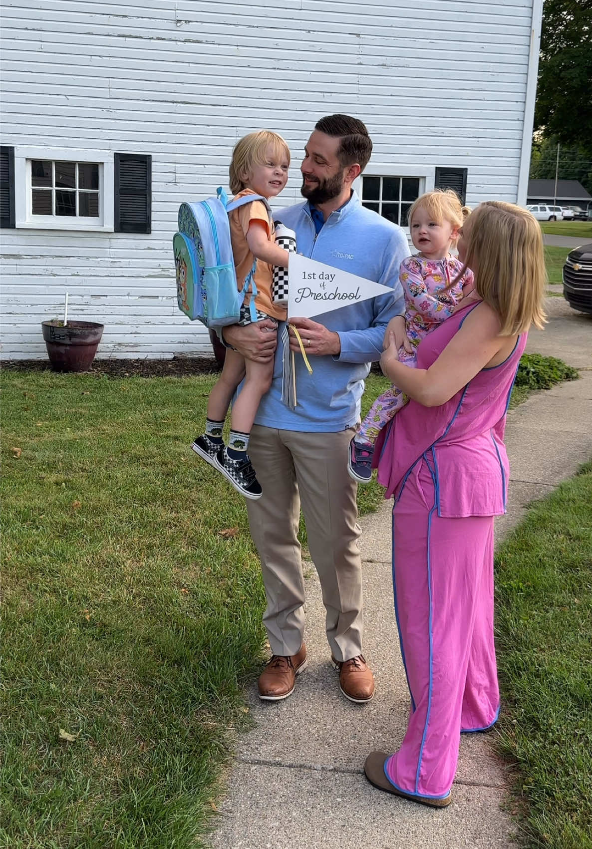 First day of preschool ✅ As to be expected, Enzo was so excited and ran into school with a smile on his face while I was standing on the sidewalk bawling my eyes out (along with most of his classmates). We made the hour long drive (yes I'm psycho) and had plenty of time to walk to school as a family for his first day 🥲 We'll see how my timing works out once I add another baby... or 6 inches of snow 😅 I'm thinking most days will involve a lot of yelling, rushing and breakfast in the car... #firstdayofschool #preschool #momof2 #momlife #morningvlog  