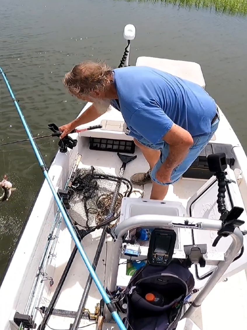 #fy #fishing #fishtok #ladyfish 