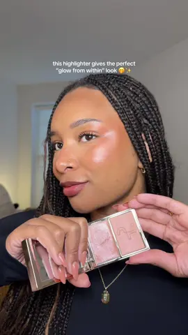 patrick ta highlighters are TEW good!!! 😍💗 #patrickta #highlighter #makeuproutines #makeupforbeginners #makeupfavorites @Patrick Ta Beauty @patrick ta 