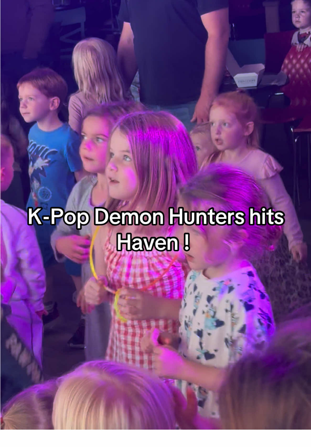 This song though slaps !  #haven #havenholidays #kpopdemonhunter #golden #myhavendays 