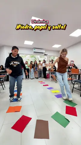 Dinámica “piedra papel y salta” 🏃🏻‍♀️ #viralditiktok🔥 #solocontenidotiktok😎 #maestratiktoker #belenlamaestra #dinamicasdivertidas 