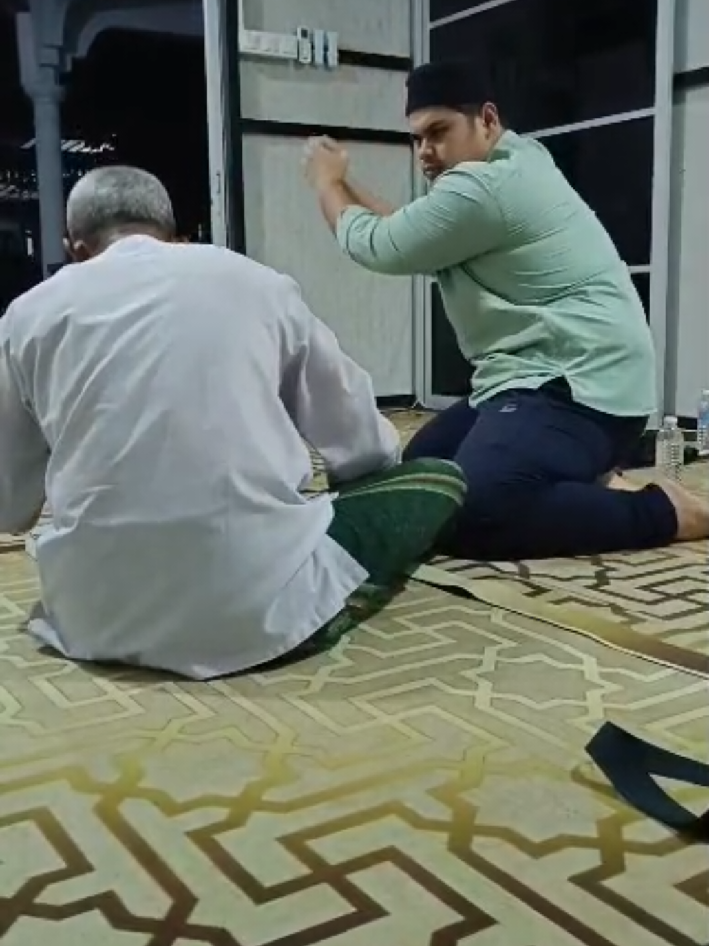 Bomoh Sering menyihir...adakalanya harus diberi pengajaran!😠...#bomoh#bomohsiam #dukun #sihir#santet 