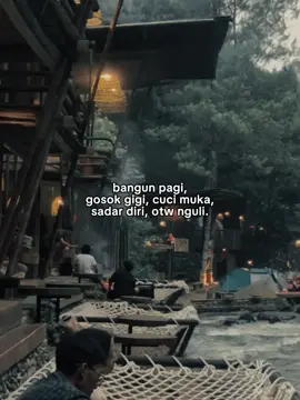 bangun pagi..#fyppppppppppppppppppppppp #tiktokpelitfyp #trending #kumpulanstorysad🥀 #CapCut 