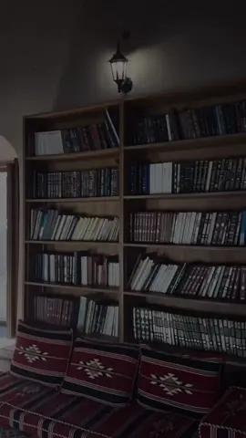 لا تستهن بقوّة الدعاء فلا يوجد على الأرض ماهو أقوى من دعائك، حتى ولو رأيت أن الإجابة تأخرت ألحّ وتيقن أن موازين الحياة كلها تنقلب بدعاءٍ من قلب صادق..  ‏تذكر دائمًا أن نوح أغرق الأرض كلها بدعاء 