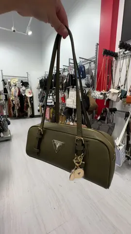 I wanted at least 5 bags today 😭 @TJ Maxx | #tjmaxx#guessbags#tjmaxxfinds#fallbags#fypage 
