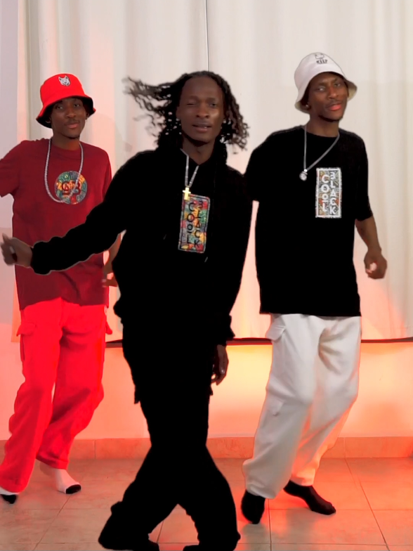 Finally I met the twins 🤩 @PJEIY💎 and @Terin Jay 👑  dressed by @CB  shot by @AfriPixx Photography  DC: @Official tekilar💦  and @Kangethe😤💯 