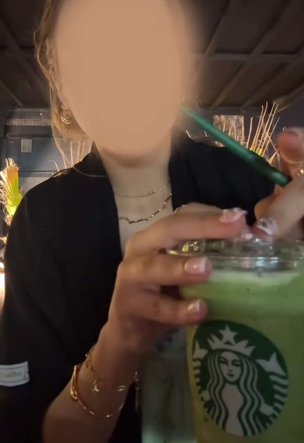 الثانيه بفرزنها لا للاسراف @StarbucksKSA  #fyp #fypシ゚ #matcha #starbucks #explore 