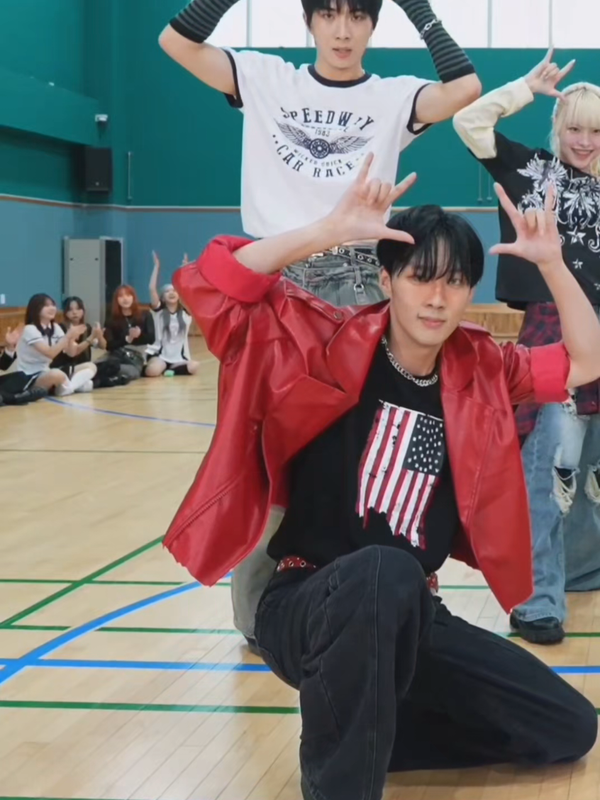 Could you rate it ? It's a first time for me to do this, but here is a fancam of Garam for Killin'it by P1HARMONY. I will try my best and do another one. Next fancam : Yuwha - LE SSERAFIM - DIFFERENT #Garam #killinit #p1harmony #KpopDanceCover #ARTBEAT 