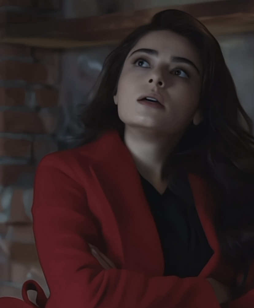 رجعنا للأسود وللابيض لان التيك تعبني يعطب ام الجوده😣#ayçaayşinturan #ariza #explore #fyp #foryou 