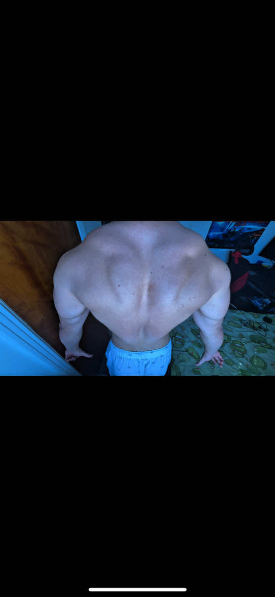 Just get up and go to the gym… #GymTok #gym #aesthetic #bodybuilding #physique 