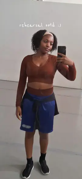 we love a chill contemp modern fit :) #OOTD #dance #danceootd #contemporarydance #dancer