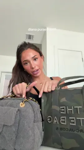 thank u @dianayu871i !! #pursehaul #haul #unboxing #girls #shopping 