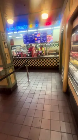 When the customer comes in 1 min before closing🙏🏾 #fyp #comedy #fastfoodworkers #nightshift #viral 