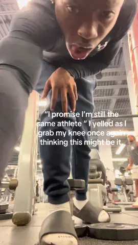 #football #kneepain #kneesurgery #injuriessuck #carrer 