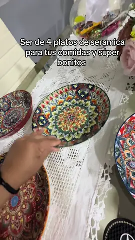 Set de 4 platos de cerámica floral de colores súper bonitos 🤩 #platos #homedecor #kitchen #tiktokshop #girls 
