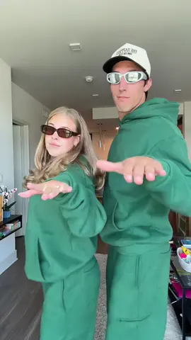 Matching set season @samantha_dahn 