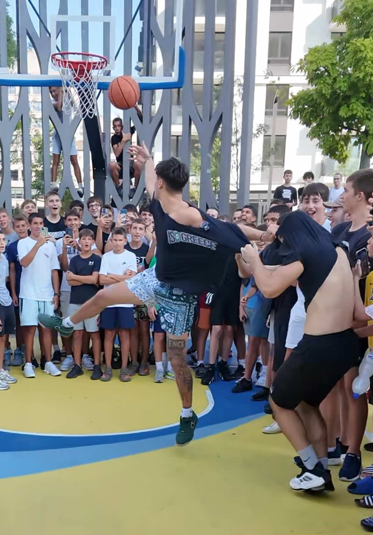 Every Since I Was Born I Was BUILT FOR SERBIAN 1v1’s😈🇷🇸 #basketball #streetball #mattkiatipis 