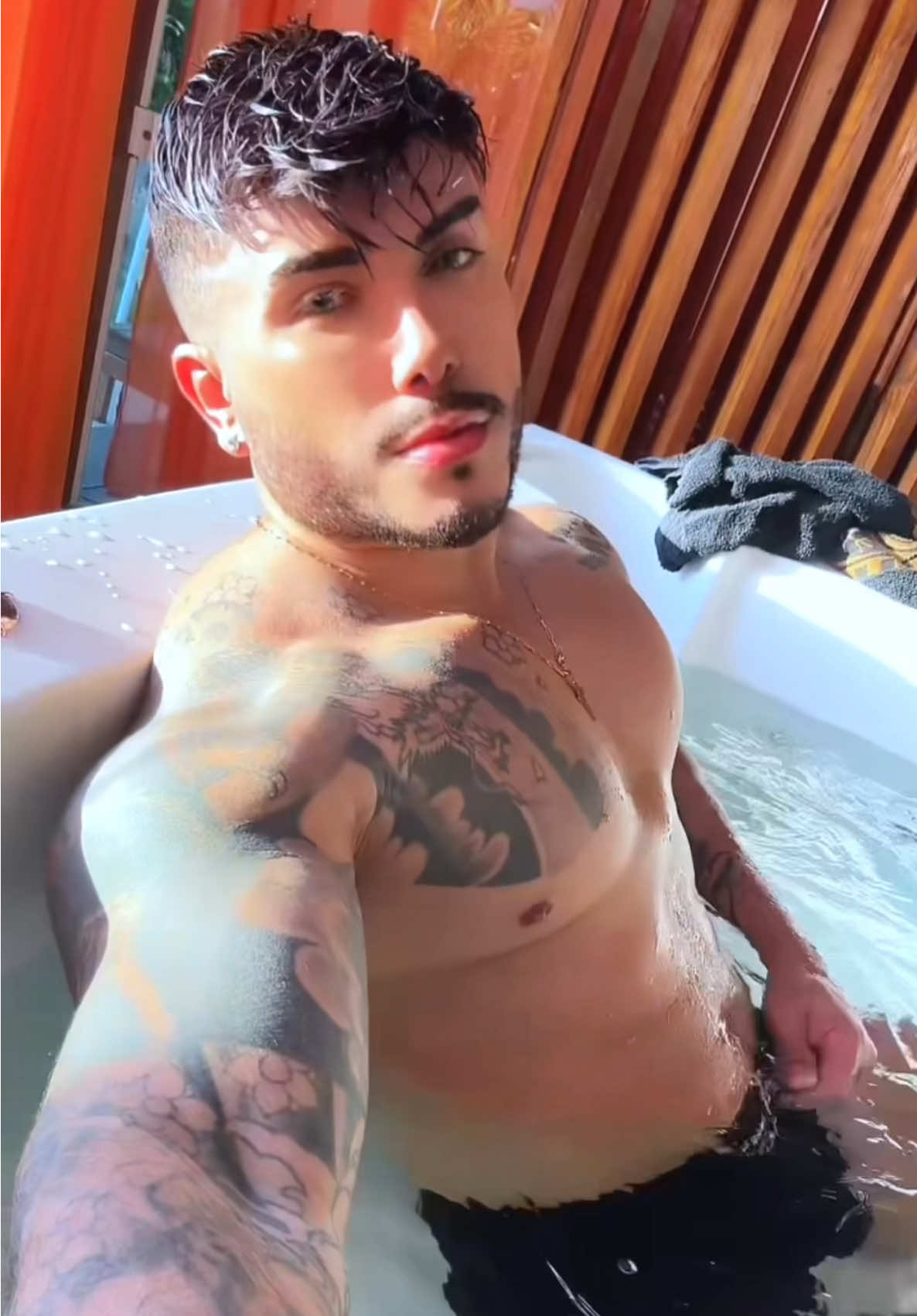 come with me🫴🏻