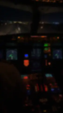 Stars above, city lights below , nothing like the magic of night flying✨👑🌌.  #aviation #aviationavgeek  #alwayscrown #تاج_للطيران  #flycrown_flyhigh 