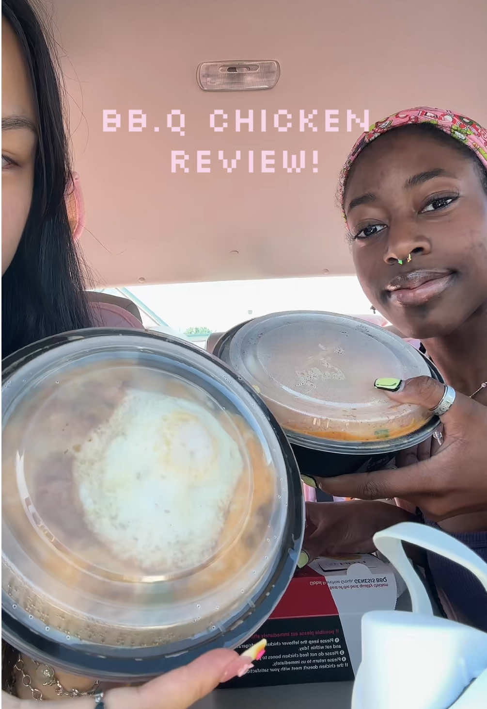 trying bb.q chicken ! #bbqchicken #koreanfood #mukbang #foodtiktok #foodreview 