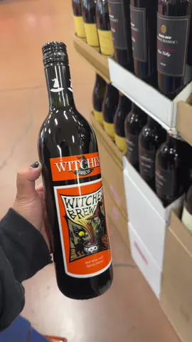 Fall favorites are back! 🎃🧡🖤  #fyp  #straightaway #halloween #halloweenlook #wine #witchesbrew #winetiktok🍷 #jianttea #tea #fypシ #fyppppppppppppppppppppppp #traderjoesminitotebag #traderjoes #trader #traderjoeshaul #fyp #foryou #foryoupage #fall2025 #fallaesthetic #fall 