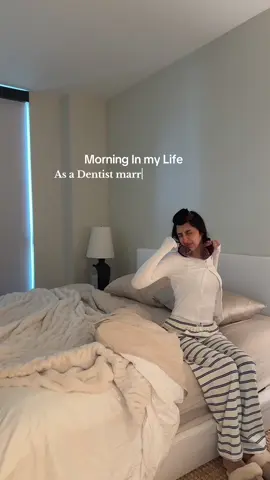 Fall morning vlog??! (It’s fall in my head okay) give me cozy EVERYTHING I’m ready 🤎 Products used: Caster oil pack- linked in my sh0pmy under “beauty”  @Caudalie facial mist  @Clarins USA double serum  @TIRTIR Inc. milk skin toner  @Tatcha US dewy skin moisturizer  @Kosas under eye brightener  @Diorbeauty foundation stick  @makeupbymario F4 brush to blend  @rhode skin jellybean peptide lip treatment  @LOCCITANE almond hair mist  @Phlur Fragrances vanilla skin perfume  #morningroutine #morninginmylife #dentist #morningvlog #fallmorningroutine 