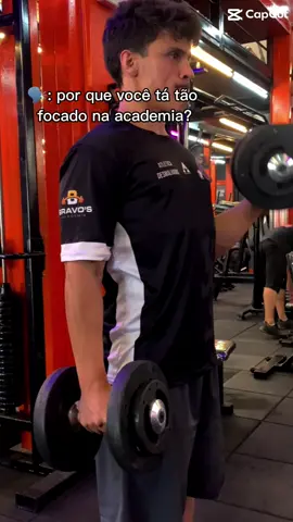 Tem que ficar forte po😅