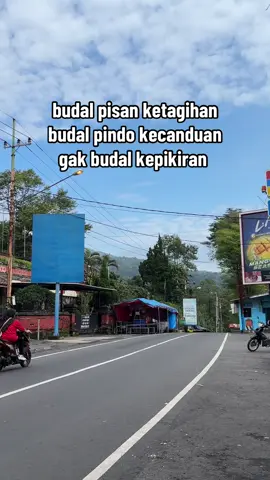 Villa kamaran sadewo 2  Lokasi di tretes, pecalukan gang 1b  Harga murah mulai 60rb sajaa Fasilitas  • Smart TV • ⁠View pegunungan  • ⁠Kipas angin • ⁠Kamar mandi dalam • ⁠Free Wifi • ⁠Air mineral Info lebih lanjut Hubungi Admin 1 : 0858-4006-9356 Admin 2 : 0857-9081-1036 #villasadewo2 #kamarantretes #kamarantretesmurah #villatretesmurahbebas #kamarantretesview #fyp #xybca #villatretesmurah #villatretesmurahbebas #kamarantretesview #tretesaweawee 