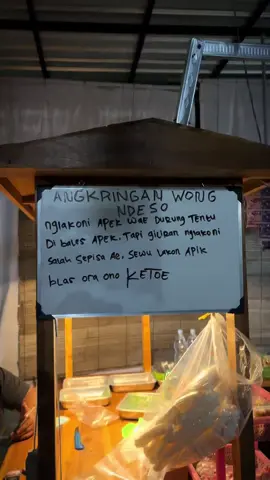 Absen bolo?? Lokasine kari nge klik tok #angkringan #fyp #fypage 