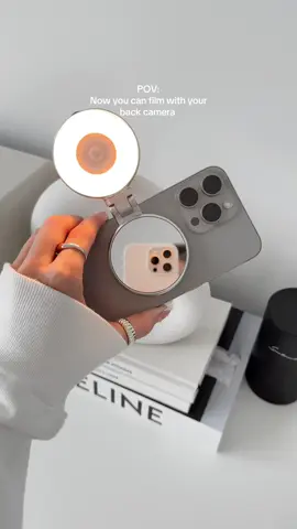 Your back camera just became your new secret for high quality videos 🙌🏻 #selfielight #magnetlight #magnetlights #selfielighting #tiktokshopcreatorpicks 