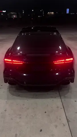 RS7 light shows are stating to become mesmerizing #rs7 #audi #fyp #cartok #carsoftiktok 
