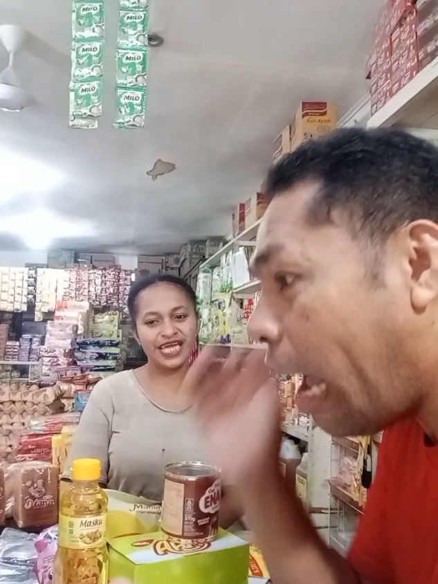 beli tepung mama sukaaaaa, penjual minta tambah #fyp #videolucu