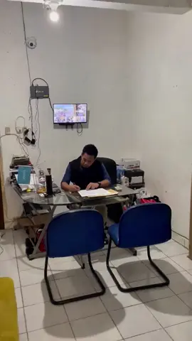 Kontrak baru lagi, menjadi vendor maintenance CCTV untuk perawatan toko dan gudang electronic City Seluruh Indonesia. Terima kasih doa dari rekan rekan semua