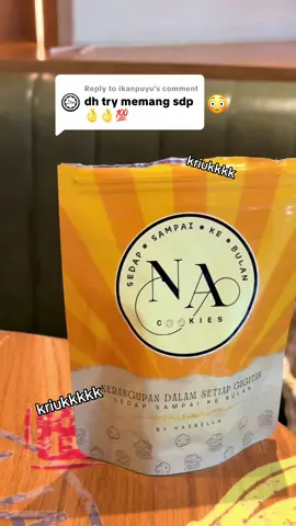 Replying to @ikanpuyu memang sedap?!🫣 hah korang bila lagi😅 #nacookiesbrookies  #trendingmalaysia  #cookiessedap  #cookiessedapgilerrrr  #merdeka 